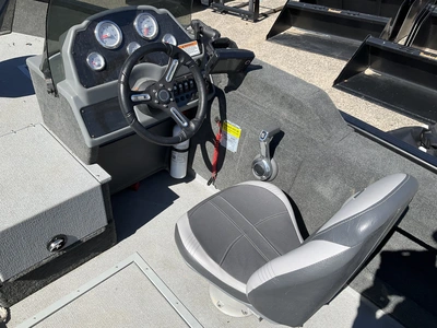 USED 2017 STARCRAFT RENEGADE 168
