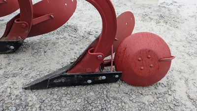 USED MASSEY FERGUSON 62