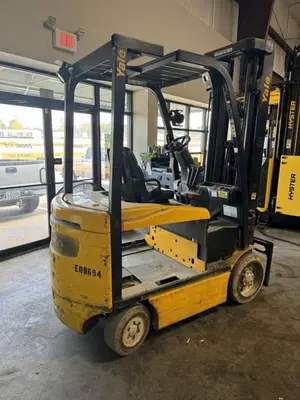 USED 2015 YALE ERC060VG