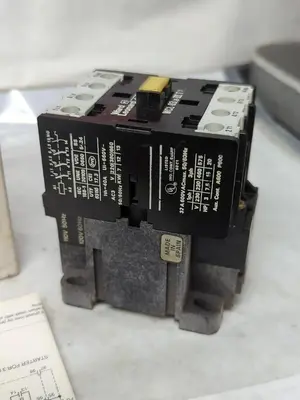 New | in-Stock JOSLYN CLARK CL03.2J Miscellaneous Equipment (Electrical & Power) Ohio US | Surplus Asset Holdings #1238902