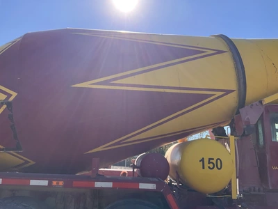 Used 1994 ADVANCE MIXER Concrete Mixer Trucks Michigan US | Miedema Asset Management Group #1579102