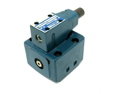 NEW MILLER 583-P25RV-108 VALVE 583-P25RV 583P25RV108