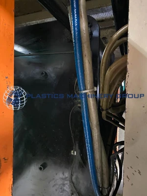 Cincinnati Milacron E90 Blow molder