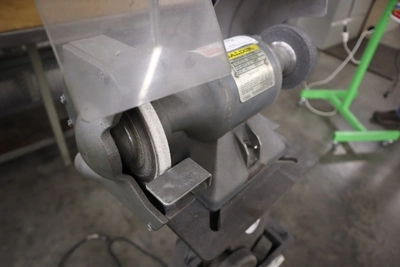 Used BALDOR GENERIC Pedestal Type Grinders (Double End) Minnesota US | Machinesused.com #1368681