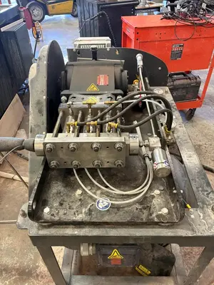 2024 OMAX MAXIEM 2040 Waterjet Cutters | Machnet (10)