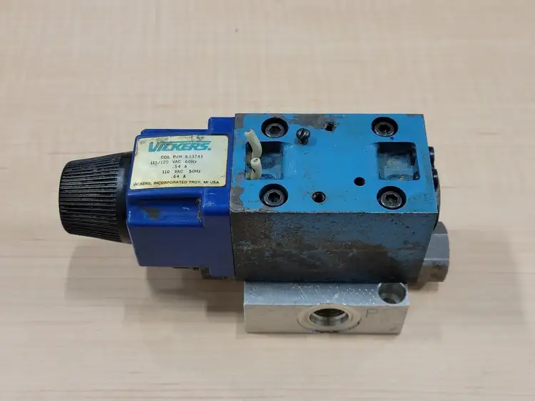 Used VICKERS 633741 Parts (Hydraulics and Pneumatics) British Columbia CA | Lenmark #328360