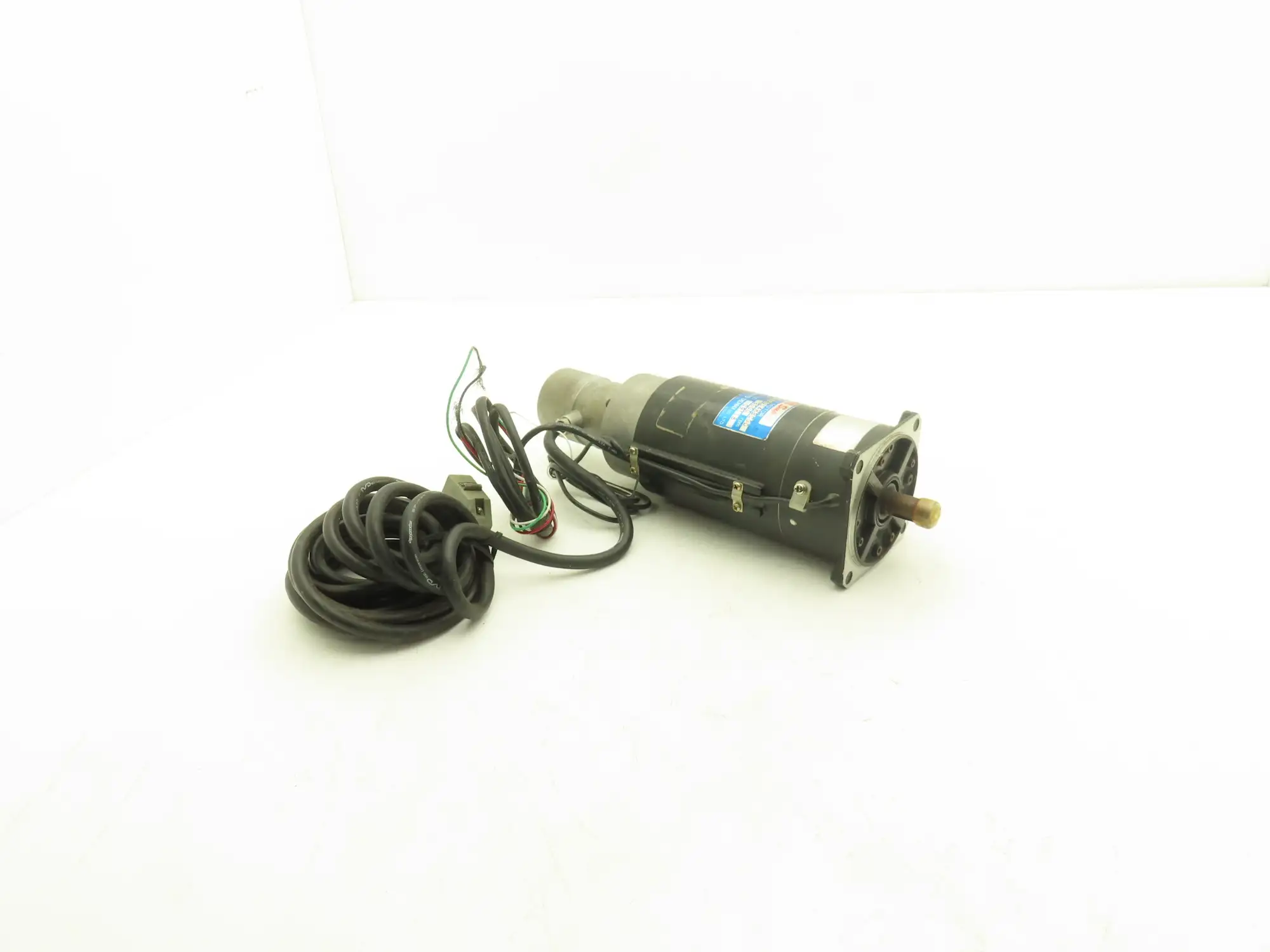 Sanyo Denki 45BM014HBC00 AC Servo Motor 0.4kW 3000rpm W/Encoder MRE-256SP052FSS
