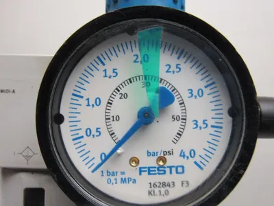 Festo LFR-D-7-MIDI-A/Festo LF-D-5M-MIDI-A Pneumatic Filter Regulator 1/2" NPT