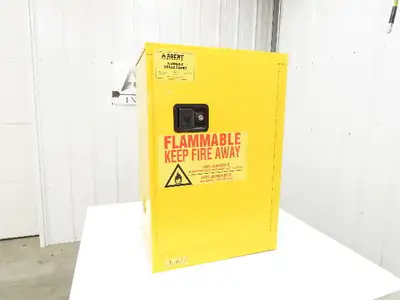 Used AGENT _UNKNOWN_ Biological Safety Cabinets Indiana US | Arrow Industrial #1367470