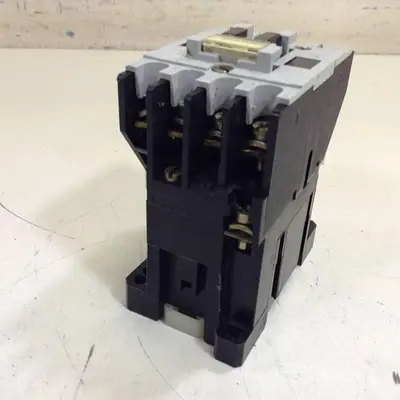 USED ALLEN BRADLEY 100-A12ND3 SER B