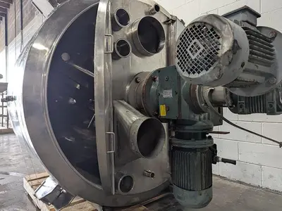 300 Gal. Dual Agitation Mix Tank