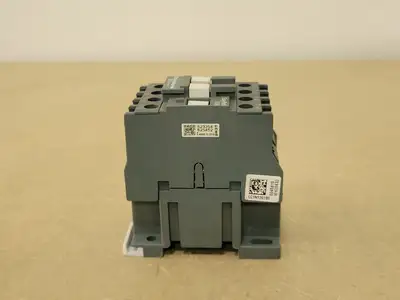 USED SCHNEIDER ELECTRIC LC1N1201B5