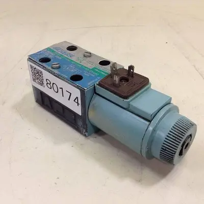 USED VICKERS DG4V-3S-2AL-M-U-HL7-60-EN490