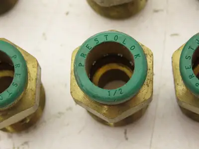 Parker W68PL-8-8 Prestolok Push Connect Fitting 1/2" OD x 1/2" MNPT Lot of 10