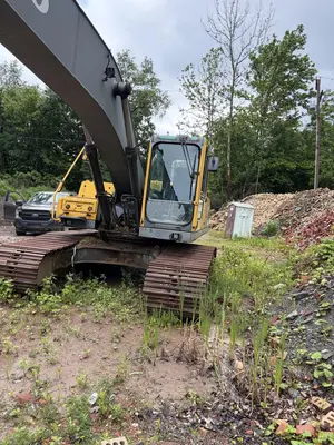 Used 2004 VOLVO EC240BLR Dredging excavators Pennsylvania US | Aucto #1308616