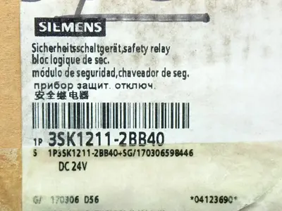 NEW SIEMENS 3SK12112BB40