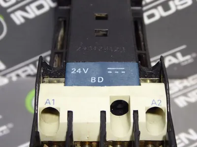 Telemecanique Contactor CA3 D1N31 24VDC Coil with LADN31 LA1 DN31 Relay Used