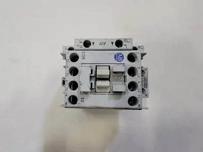USED ALLEN-BRADLEY 100-C09D10
