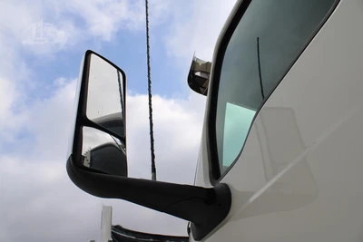 New | in-Stock 2026 INTERNATIONAL HX Rolloff Trucks Texas US | Roll Off Truck World #1491815