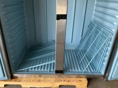 USED DELFIELD UPRIGHT FREEZER