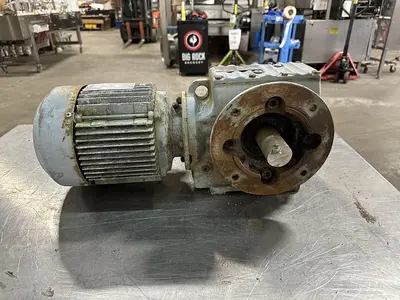 USED SEW-EURODRIVE SAF67DT90S4