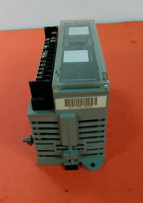 Allen Bradley 1791-8BC / B 24 VDC In/Out Module 3A