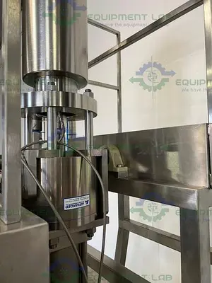 USED VARIAN L & L4006MLWJ LOAD & LOCK 6" CHROMATOGRAPHY COLUMN ON SKID W/ FEED PUMP