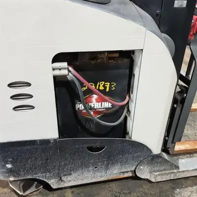 USED 2018 CROWN RR5725-45