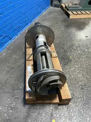 USED GUSHER PUMPS TCL4X613SEL12CB