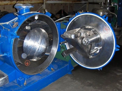 Alfa-Laval HOZHY 650 peeler centrifuge, Hastelloy C-22.