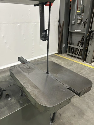 Grob 4V-24 Vertical Bandsaw
