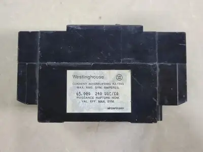 30 Amp 3 Pole Circuit Breaker