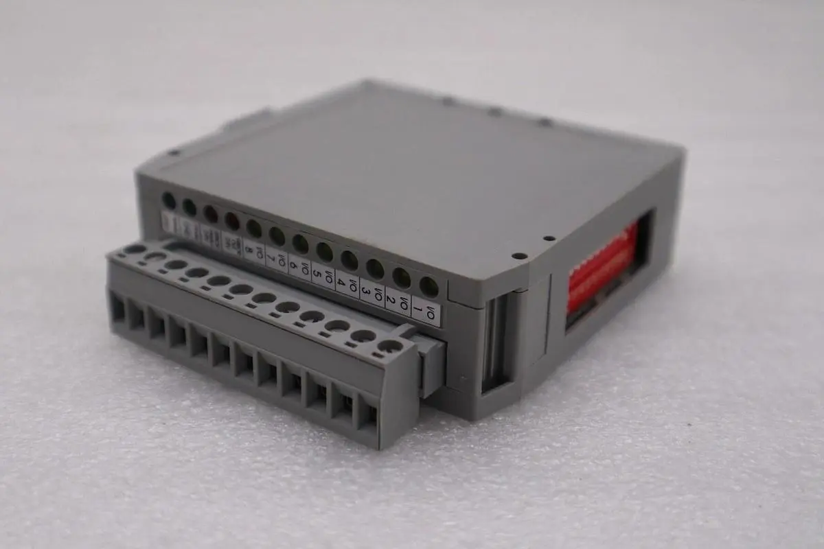 NEW ESD CAN-CBM-DIO8 Canbloc Mini Module Canopen 8 Channels STOCK H153A