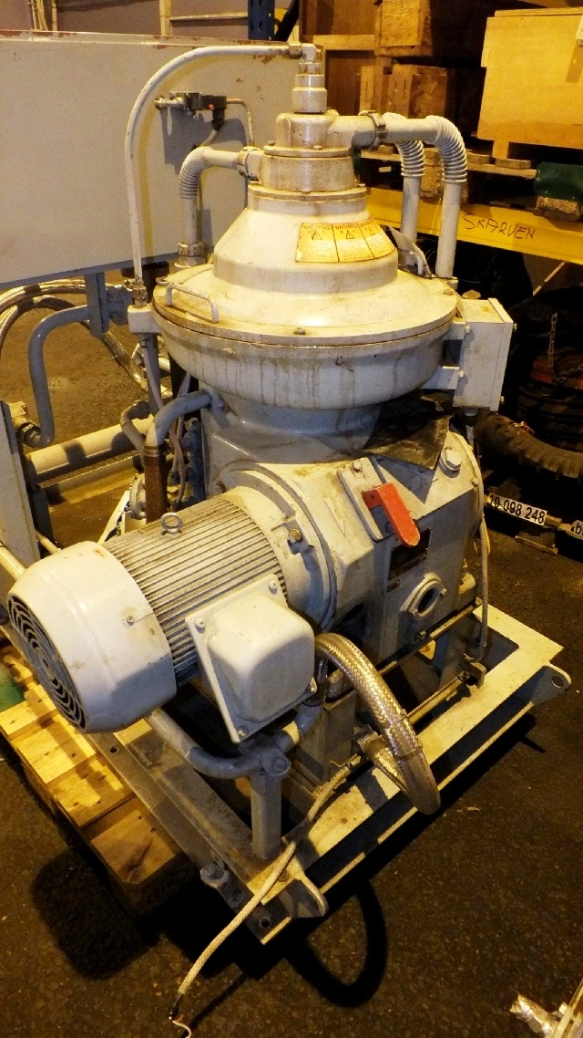 (2) Mitsubishi SJ-20G self-cleaning oil purifiers, SS.