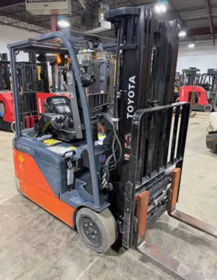 Used 2022 TOYOTA 8FBE20U 3-Wheel Sit down Electric Counterbalance Forklifts Pennsylvania US | National Lift Equipment #1382509