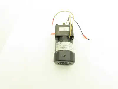 Sesame 5RK60GN-AF Reversible Gear Motor 25:1 Gearhead 64 RPM 110V 1PH 5GN25K