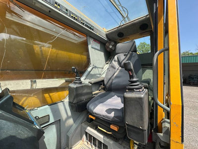 Used 2001 LIEBHERR LTM 1080-1 L Mobile Cranes Connecticut US | Quality Cranes & Equipment #1485773