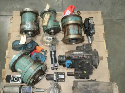 PALLET OF ASSORTED HYDRAULICS