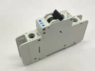 USED EATON CIRCUIT BREAKER 1-POLE 20A 277VAC 132687