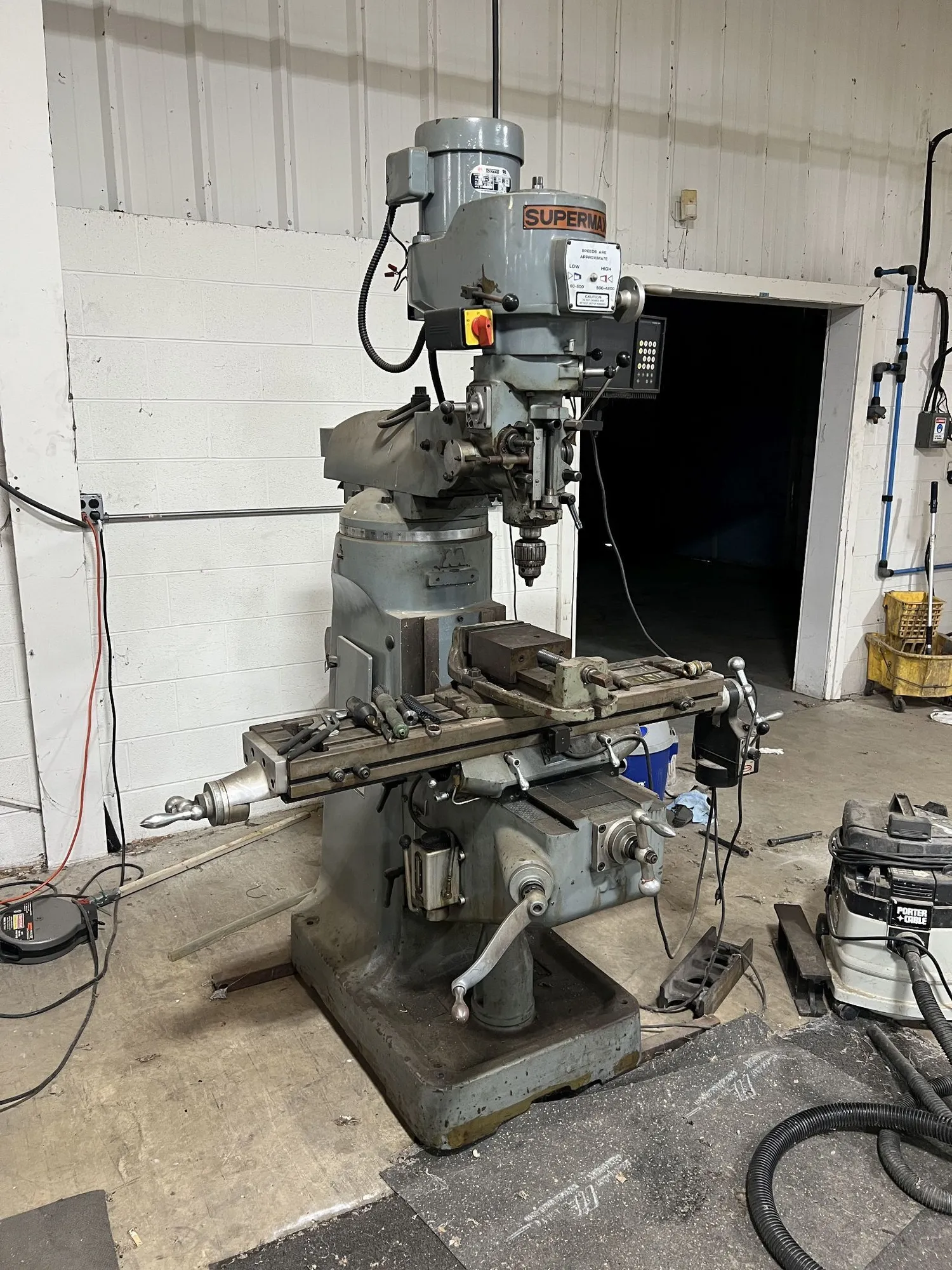 USED 1995 SUPERMAX 9" X 42" VERTICAL MILLING MACHINE