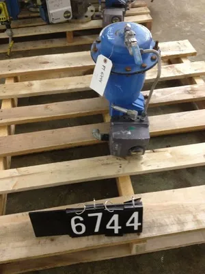 Neles Jamesbury  4"-150 V-Ball Control Valve