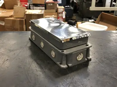 NEW HUBBELL 6275