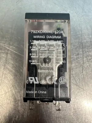 Schneider Electric Relay 792XDXM4L-120A (4D-24)