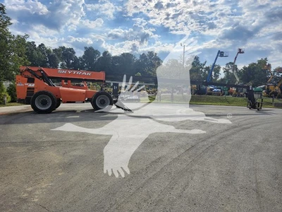USED 2018 SKY TRAK 10054