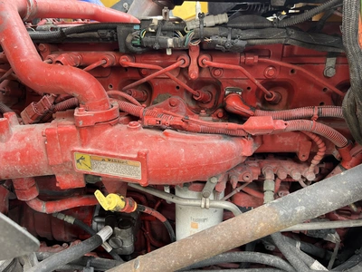 USED 2017 PETERBILT 567 6X4