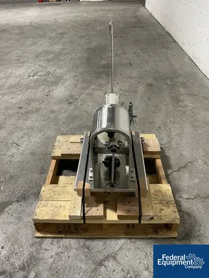 USED Versa-Matic Versa-Matic Diaphragm Pump, Plastic