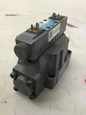 USED VICKERS DG4V-3-6C-M-U-HL7-60-B13