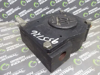 Dynatorque 33-2700 Rotary Actuator 44:1 Ratio 1600 ft-lb Used