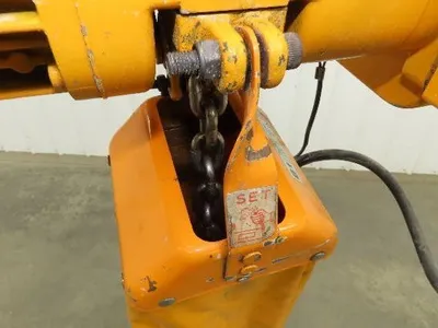 Harrington NER005LD 1/2 Ton Electrc Chain Hoist 14/5 FPM 2 Speed 9' Lift 3PH