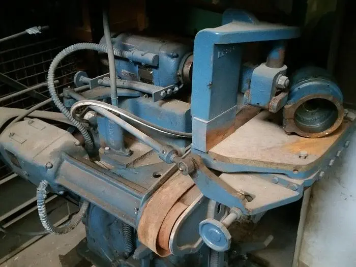 Used RICHARDSON LIL BROTHER Throughfeed boring and boring/dowel-inserting machines Illinois US | Pleasant Street Machinery #926440